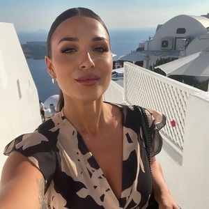 Meet your Posher, Leah lavictoire